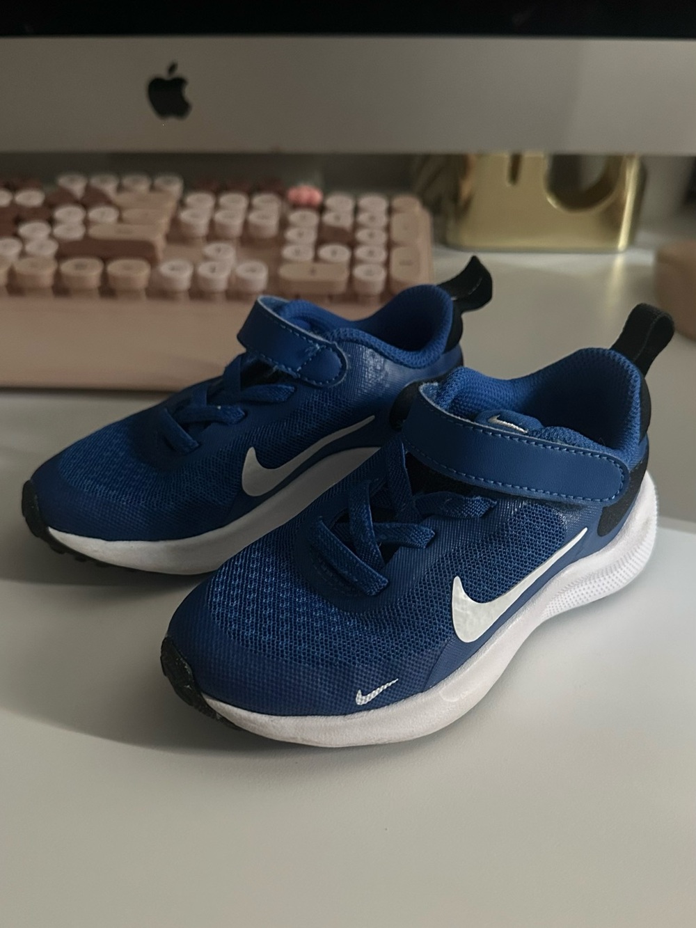Nike Blue Toddler Athletic Sneakers – Size 8C